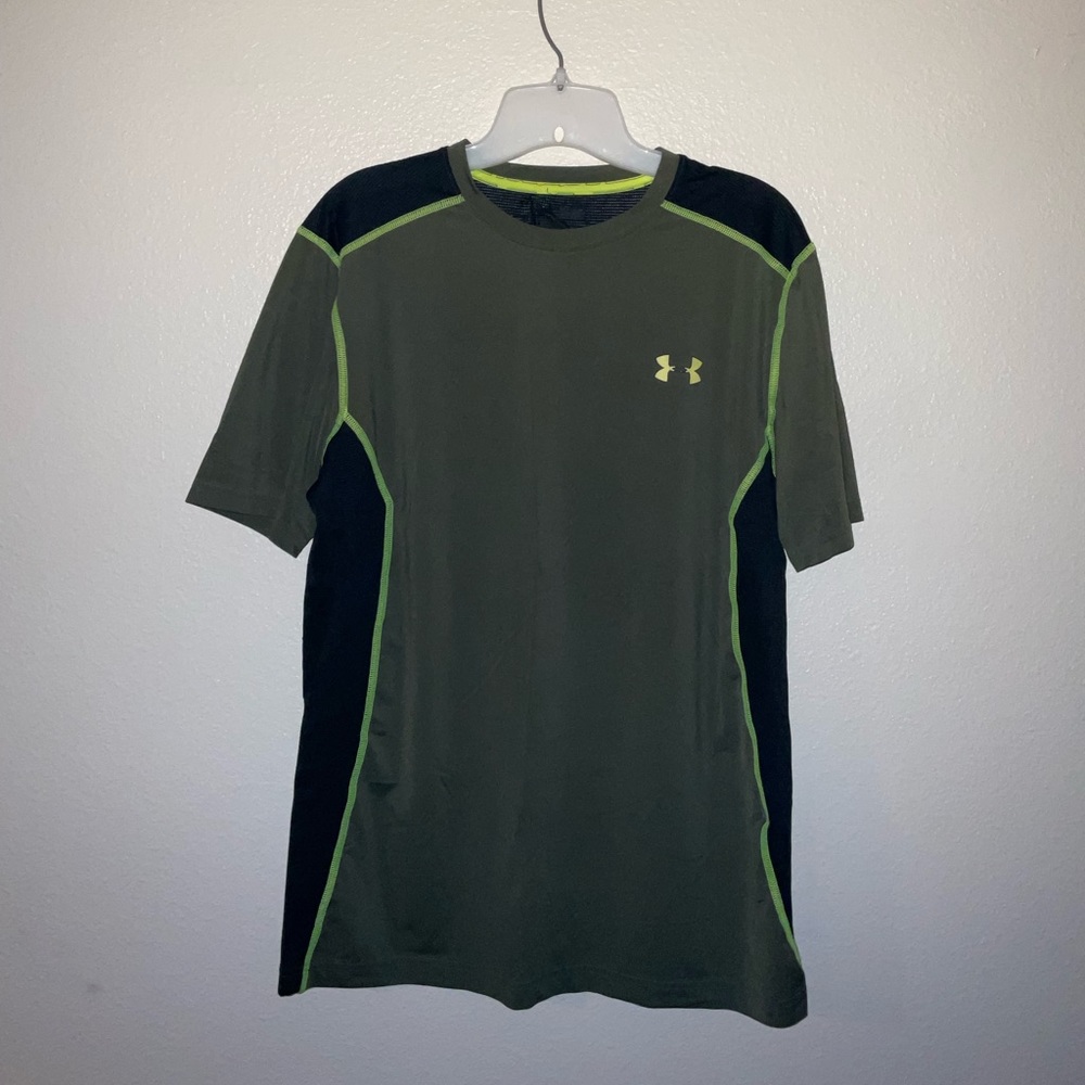 Large under armor heat gear tee. Mesh back